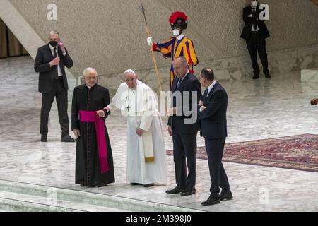 Papst Franziskus wird während einer Audienz mit dem Papst im Sala Nervi im Vatikan am Mittwoch, den 30. März 2022, fotografiert. Jambon ist auf einem dreitägigen Besuch in der Vatikanstadt. BELGA FOTO NICOLAS MAETERLINCK Stockfoto