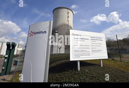 Abbildung zeigt die Gasanlage in Seraing, Donnerstag, den 14. April 2022. Luminus hat den Auftrag für den Bau eines weiteren Gaskraftwerks am gleichen Standort erhalten. BELGA FOTO ERIC LALMAND Stockfoto