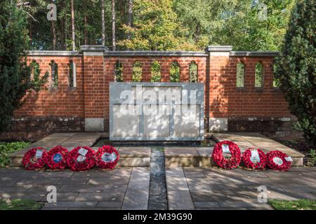 Memorial Inside the Muslim Grabstätte and Peace Gardens, Horsell Common, Woking, Surrey, Großbritannien. Stockfoto