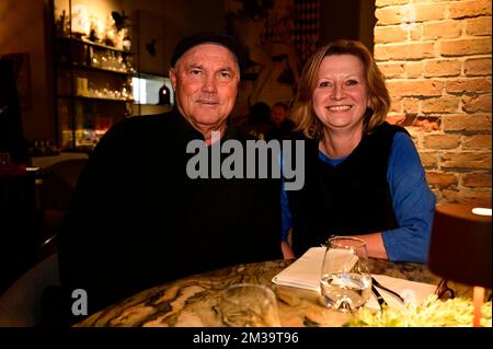 Die beiden diesjährigen Dynamo Dresden Aufsichtsratskandidaten Matthias 'Atze' Döschner und Silke Donat bei einem Arbeitsessen im Restaurant Horschel. Stockfoto