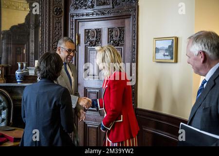 James Spencer und Prinzessin Astrid aus Belgien haben sich am ersten Tag der Wirtschaftsmission im Vereinigten Königreich, Montag, den 09. Mai 2022, in London auf einem Treffen mit dem Staatsminister für Europa und Nordamerika im Außenministerium, Commonwealth und Entwicklungsministerium vorgestellt. Mit über 400 Teilnehmern, 214 Unternehmen und Organisationen und vier Tagen Aktivitäten im Großraum London ist diese Mission eine der größten, die jemals von der belgischen Außenhandelsagentur organisiert wurde. BELGA-FOTOPOOL JASPER JACOBS Stockfoto