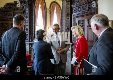 Pascal Smet, Staatssekretär der Region Brüssel, Bundesminister Tinne Van der Straeten, James Spencer clever und Prinzessin Astrid von Belgien, die bei einem Treffen mit dem Staatsminister für Europa und Nordamerika im Außenministerium, Commonwealth und Entwicklungsministerium, Am ersten Tag der Wirtschaftsmission im Vereinigten Königreich in London, Montag, den 09. Mai 2022. Mit über 400 Teilnehmern, 214 Unternehmen und Organisationen und vier Tagen Aktivitäten im Großraum London ist diese Mission eine der größten, die jemals von der belgischen Außenhandelsagentur organisiert wurde. BELGA-FOTOPOOL JASPER JA Stockfoto