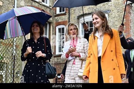 Professor Louise Richardson, Vizekanzlerin der Universität Oxford, Prinzessin Astrid von Belgien und Kronprinzessin Elisabeth, bildeten während eines Besuchs der Universität Oxford während der Wirtschaftsmission im Vereinigten Königreich am Mittwoch, den 11. Mai 2022 in London. Mit über 400 Teilnehmern, 214 Unternehmen und Organisationen und vier Tagen Aktivitäten im Großraum London ist diese Mission eine der größten, die jemals von der belgischen Außenhandelsagentur organisiert wurde. BELGA FOTO JASPER JACOBS Stockfoto