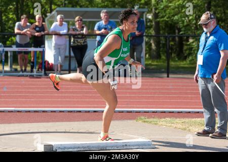 Der belgische Jolien Maliga Boumkwopicic.com war während des Frauenwettbewerbs, der Flemisch-Leichtathletik-Meisterschaft am Samstag, den 14. Mai 2022 in Merksem, in Aktion. BELGA FOTO MARIJN DE KEYZER Stockfoto