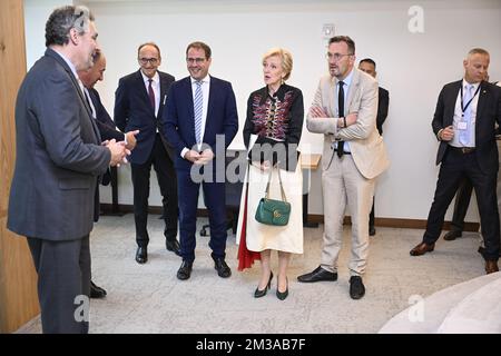 Bundesminister David Clarinval, Prinzessin Aestr von Belgien und Staatssekretär Pascal Smet aus der Region Brüssel im Rahmen einer belgischen Wirtschaftsmission in den Vereinigten Staaten von Amerika am Montag, den 06. Juni 2022, bei einem Besuch im Hauptsitz des Pharmaunternehmens UCB in Smyrna, USA. Eine Delegation mit der Prinzessin und verschiedenen Ministern wird Atlanta, New York und Boston vom 4.. Bis 12.. Juni besuchen. BELGA FOTO LAURIE DIEFFEMBACQ Stockfoto