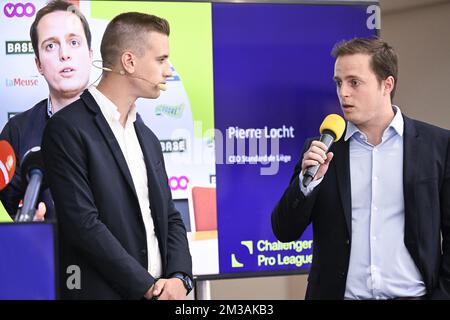 Die Journalistin Jeremie Baise und Pierre Locht, CEO von Standard, wurden am Mittwoch, den 22. Juni 2022, bei der Präsentation des Kalenders der Jupiler Pro League 2022-2023 in Brüssel dargestellt. BELGA FOTO LAURIE DIEFFEMBACQ Stockfoto