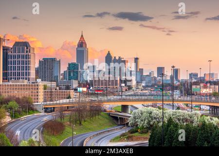 Die Skyline von Atlanta, Georgia, USA an einem Frühlingsabend. Stockfoto