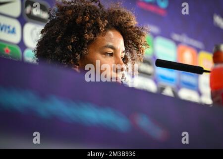 Die italienische Sara Gama, die während einer Pressekonferenz der italienischen Nationalmannschaft der Frauen am Sonntag, dem 17. Juli 2022 in Manchester, England, vor dem dritten und letzten Gruppenspiel in der Gruppe D des Women's Euro 2022-Turniers abgebildet wurde. Die UEFA-Fußball-Europameisterschaft der Frauen 2022 findet vom 6. Bis 31. Juli statt. BELGA FOTO DAVID CATRY Stockfoto