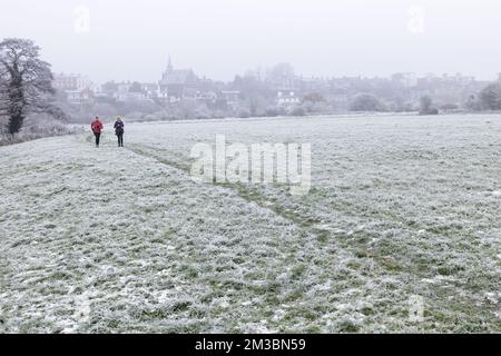 Chester, UK. 12th Dec, 2022. Joggers enojy a morning run across The Meadows in Chester, UK. Credit: Simon Hyde/Alamy Live News. Stock Photo