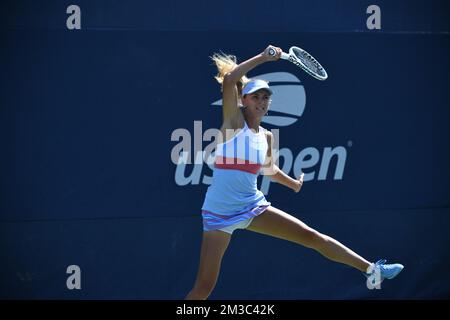 Belgische Maryna Zanevska in Aktion während des Spiels zwischen belgischem Zanevska und amerikanischem Vandeweghe, in der ersten Runde des Frauenturniers im Singles, beim US Open Grand Slam Tennis Turnier, in Flushing Meadow, New York City, USA, Montag, 29. August 2022. BELGA FOTO TONY BEHAR Stockfoto