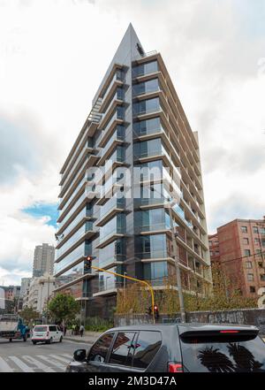 BOGOTA, KOLUMBIEN: Modernes JEP- oder "Justicia especial para la Paz"-Gebäude in der Nähe der 7. Avenue im Norden der Stadt.