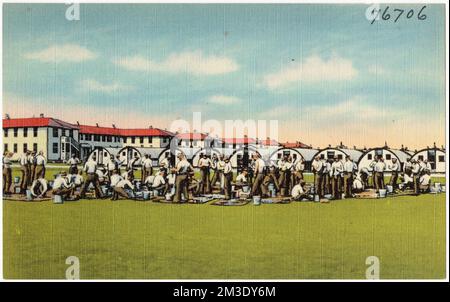 Ausrüstung für Inspektionen, Marine Corps Recruit Depot, Parris Island, S.C., Militäreinrichtungen, Tichnor Brothers Collection, Postkarten der Vereinigten Staaten Stockfoto