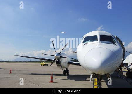 GENF - SEP 16: Darwin Airline am 16. September 2014 in Genf, Schweiz. Darwin Airline, die unter dem Markennamen Etihad Regional tätig ist Stockfoto