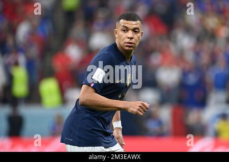 Kylian MBAPPE (FRA), Action, Einzelbild, Einzelmotiv ausschneiden, Halbfigur, Halbe Figur. Halbfinale, Halbfinalspiel 62, Frankreich (FRA) - Marokko (MÄRZ) 2-0, am 14.. Dezember 2022, Al Bayt Stadium Fußball-Weltmeisterschaft 20122 in Katar ab November 20.. - 18.12.2022? Stockfoto