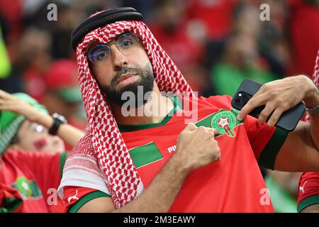 Marokkanischer Fan, Fußballfan. Halbfinale, Halbfinalspiel 62, Frankreich (FRA) - Marokko (MÄRZ) 2-0, am 14.. Dezember 2022, Al Bayt Stadium Fußball-Weltmeisterschaft 20122 in Katar ab November 20.. - 18.12.2022? Stockfoto