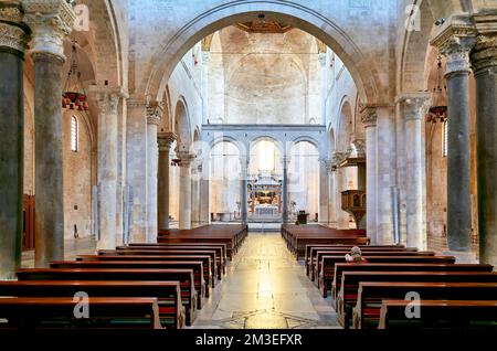 Apulien Apulien Italien. Bari. Die päpstliche Basilika des Heiligen Nikolaus Stockfoto