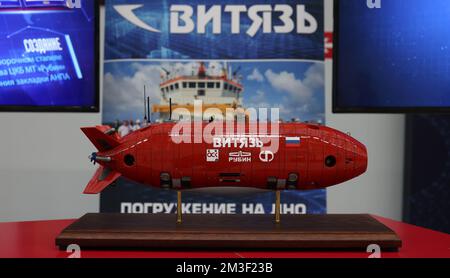 8. Dezember 2021, Sotschi, Russland. Das Layout des russischen autonomen unbewohnten Unterwasserfahrzeugs Vityaz-D. Stockfoto