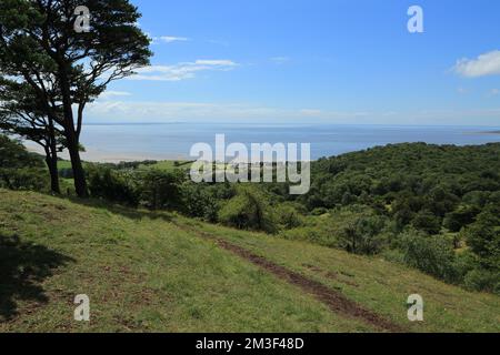 Blick über Morecambe Bay in Richtung Heysham von Arnside Knott, Arnside, Cumbria, England, Großbritannien Stockfoto