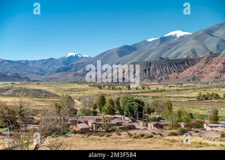 Das Bergdorf La Poma in den argentinischen Anden Stockfoto