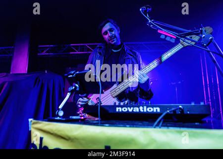 Mailand, Italien. 14.. Dezember 2022. Mike Kruger von Charming Liars tritt live im Legend Club auf. (Foto: Mairo Cinquetti/SOPA Images/Sipa USA) Guthaben: SIPA USA/Alamy Live News Stockfoto