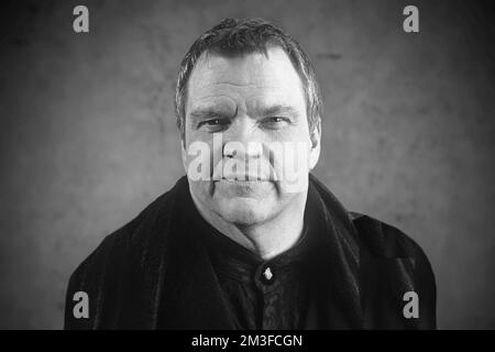 Friedrichshafen, Deutschland. 21.. Januar 2022. Jahresrückblick - gestorben 2022: FOTOMONTAGE: Saenger Meat Loaf starb im Alter von 74 Jahren. Archivfoto; FLEISCHBRATEN, USA, Sänger, Gesang, Gesang, Action, Einzelbild, zugeschnittenes Einzelmotiv, Porträt, Porträt, Porträt vom 17.. Februar 1999. ? Kredit: dpa/Alamy Live News Stockfoto