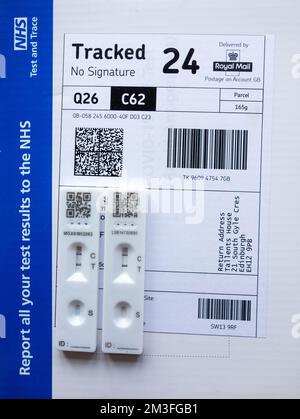 NHS Test, Track and Trace Covid-19 Selbsttest (Rapid Antigen Test) Kits Stockfoto