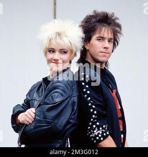 Roxette, Pop Duo aus Schweden mit Sängerin Marie Fredriksson und Gitarrist per Gessle, Portrait, Deutschland, 1987. Roxette, Pop Duo aus Schweden, Sängerin Marie Fredriksson und Gitarrist per Gessle, Porträt, Deutschland, 1987. Stockfoto
