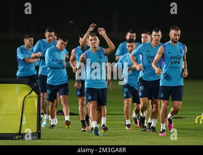 Argentinien während einer Schulung auf dem Qatar University Training Site 3 in Doha, Katar. Foto: Donnerstag, 15. Dezember 2022. Stockfoto