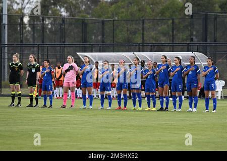 Sydney, Australien. 15.. Dezember 2022. Philippinische Fußballmannschaft bei der Eröffnung des freundlichen Spiels im Western Sydney Wanderers Football Park. (Endstand Philippinen 9:0 Papua-Neuguinea). (Foto: Luis Veniegra/SOPA Images/Sipa USA) Guthaben: SIPA USA/Alamy Live News Stockfoto