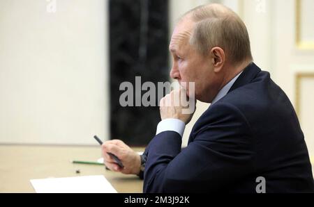 Moskau, Russland. 16.. Dezember 2022. Wladimir PUTIN (Präsident Russlands), Single image, cut Single motif, Portrait, Portrait, Porträt. Kredit: Die Kreml Moskau via/dpa/Alamy Live News Stockfoto