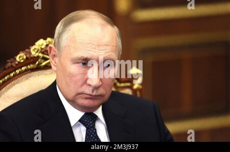 Moskau, Russland. 16.. Dezember 2022. Wladimir PUTIN (Präsident Russlands), Single image, cut Single motif, Portrait, Portrait, Porträt. Kredit: Die Kreml Moskau via/dpa/Alamy Live News Stockfoto