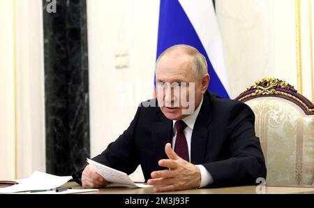 Moskau, Russland. 16.. Dezember 2022. Wladimir PUTIN (Präsident Russlands), Single image, cut Single motif, Portrait, Portrait, Porträt. Kredit: Die Kreml Moskau via/dpa/Alamy Live News Stockfoto