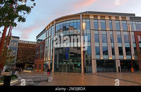 Time Square Corporate Offices WBC, Warrington Borough Council, at Dusk, Warrington, Cheshire, ENGLAND, GROSSBRITANNIEN, WA1 2NT Stockfoto