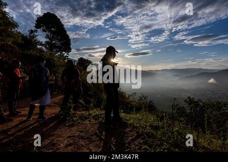 Brogas Wanderung bei Sonnenaufgang Stockfoto