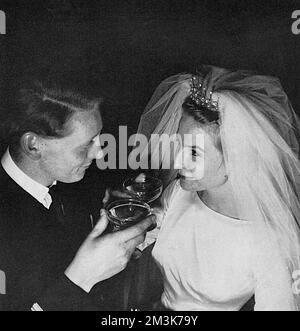 Hochzeit von Leutnant Micheal Milne-Home und Penelope Coulter. Stockfoto
