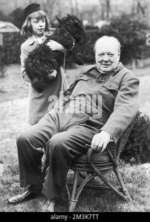 Winston Churchill posiert im Garten des Weißen Hauses Stockfoto