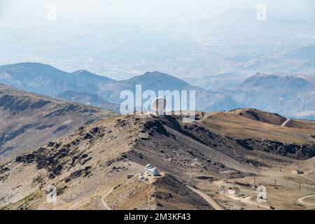 Das Observatorium in Pico Veleta in der Sierra Nevada in Andalusien, Spanien Stockfoto