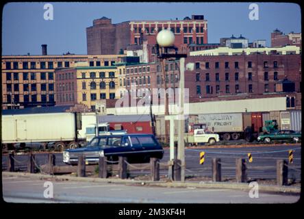 Pan Sequence von Pier 4 South West North, Piers & Wharves, Lagerhäuser, Trucks. Fotos von Ernst Halberstadt Stockfoto