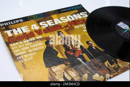 Die Goldgrube der 4 Seasons. Eine tolle Kollektion mit einigen der größten Hits von Frankie Valli und Four Seasons auf Schallplatten LP. Stockfoto