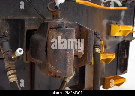 Ein Schnellwechsler auf einem BNSF American Hoist & Derrick Co., Modell 840 DE, 40-50 Tonnen, dieselelektrischer Lokomotivenkran, im Schnee, Troja, Montana. Dieses Modell Stockfoto
