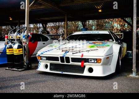 1979 BMW M1 Procar - in Paddock Garage Stockfoto