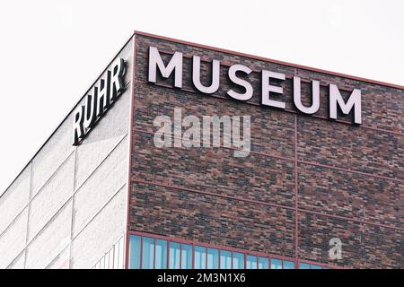 27. Juli 2022, Essen, Deutschland: Ruhrindustriemuseum im Kohlebergwerk Zollverein und Kokerei unesco-Gedenkkomplex Stockfoto