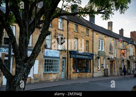 Rodesdale Arms Grade II ist denkmalgeschütztes Gebäude in Moreton-in-Marsh, Cotswolds, England. Stockfoto