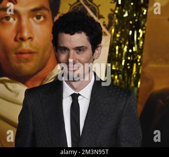 Los Angeles, Usa. 15.. Dezember 2022. Regisseur Damien Chazelle besucht die Premiere der dramatischen Filmkomödie „Babylon“ im Academy Museum of Motion Pictures am Donnerstag, den 15.. Dezember 2022. Storyline: Eine Geschichte von übergroßem Ehrgeiz und ungeheuerlichem Übermaß, sie verfolgt den Aufstieg und Fall mehrerer Charaktere während einer Ära der ungezügelten Dekadenz und Verderbtheit in frühen Hollywood. Foto: Jim Ruymen/UPI Credit: UPI/Alamy Live News Stockfoto