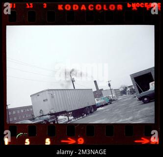 Powder House Road # unbekannt, Parkplätze, Wohnwagen. Needham Building Kollektion Stockfoto