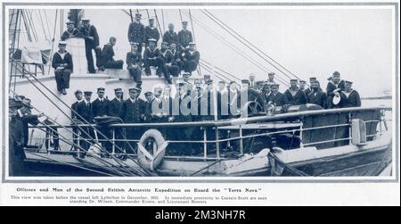 Offiziere und Männer der Scott-Expedition an Bord der Terra Nova Stockfoto