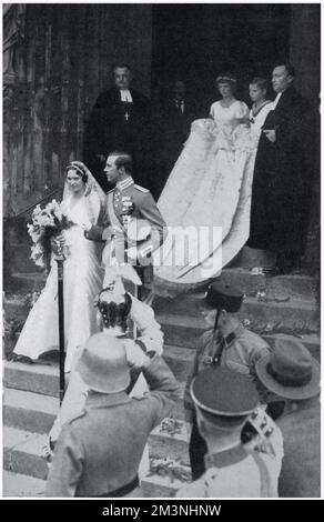Heirat von Prinz Gustav Adolf von Schweden in Coburg mit Prinzessin Sibylle von Sachsen-Coburg-Gotha. An der Hochzeit zwischen zwei Urenkelkindern von Königin Victoria nahmen nicht weniger als 64 Tantiemen Teil. Stockfoto
