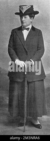 Lady James Douglas, Eigentümerin des britischen Vollblut-Rennpferdes „Gainsborough“, der 1918 die Triple Crown gewann. Datum: 1918 Stockfoto