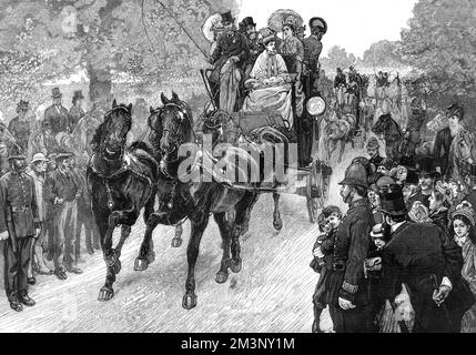 Der vier-in-Hand-Club, der zusammen mit dem Coaching Club im Hyde Park in malerischen Postbussen aus dem 1840er. Jahrhundert versammelte und vom Park in Richtung Ranelagh im Südwesten Londons fuhr. Die Treffen waren eines der Spektakel der Londoner Saison, wie die Menschenmassen, die sich versammelt haben, um sie zu beobachten, bewiesen haben. Datum: 1873 Stockfoto