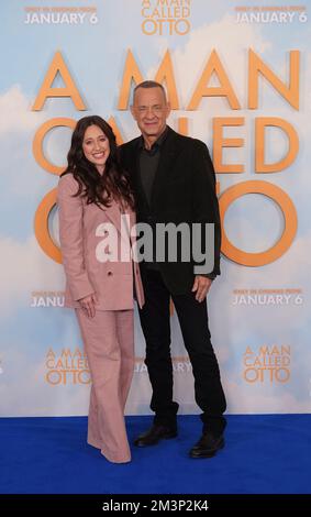 Tom Hanks und Mariana Trevino während eines Fotogesprächs für Einen Mann namens Otto im Corinthia Hotel in London. Foto: Freitag, 16. Dezember 2022. Stockfoto